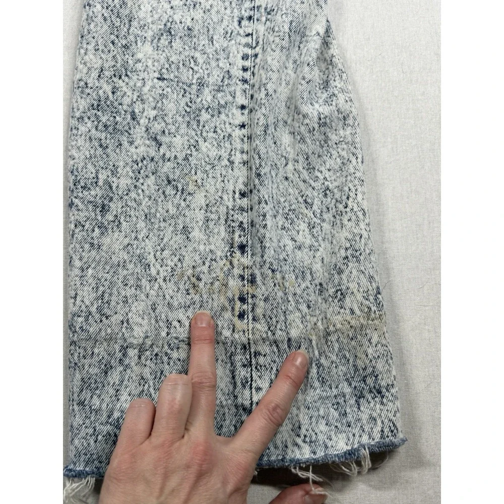 Levis *** please